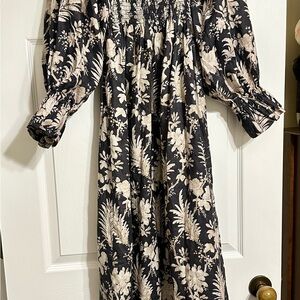 Tuckernuck floral Black and Cream Dress small